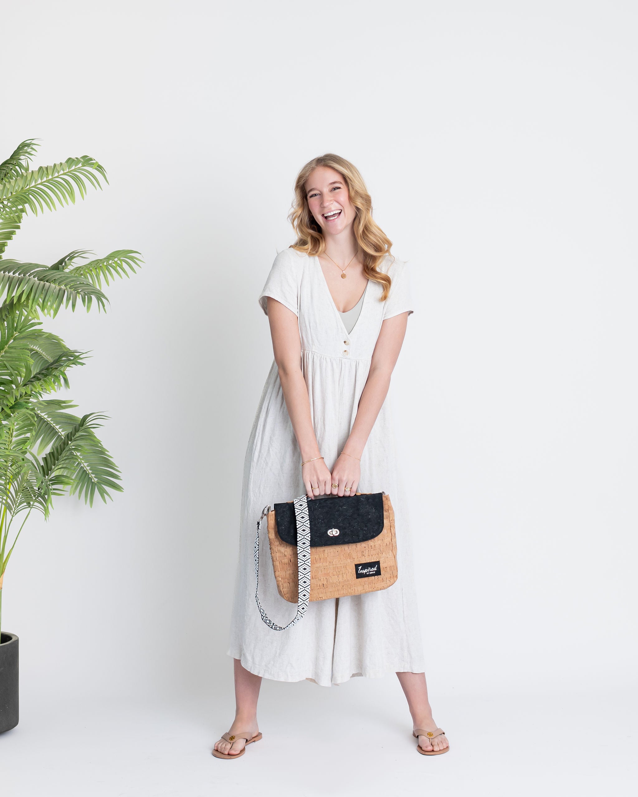 Crescent Cork Messenger - Natural