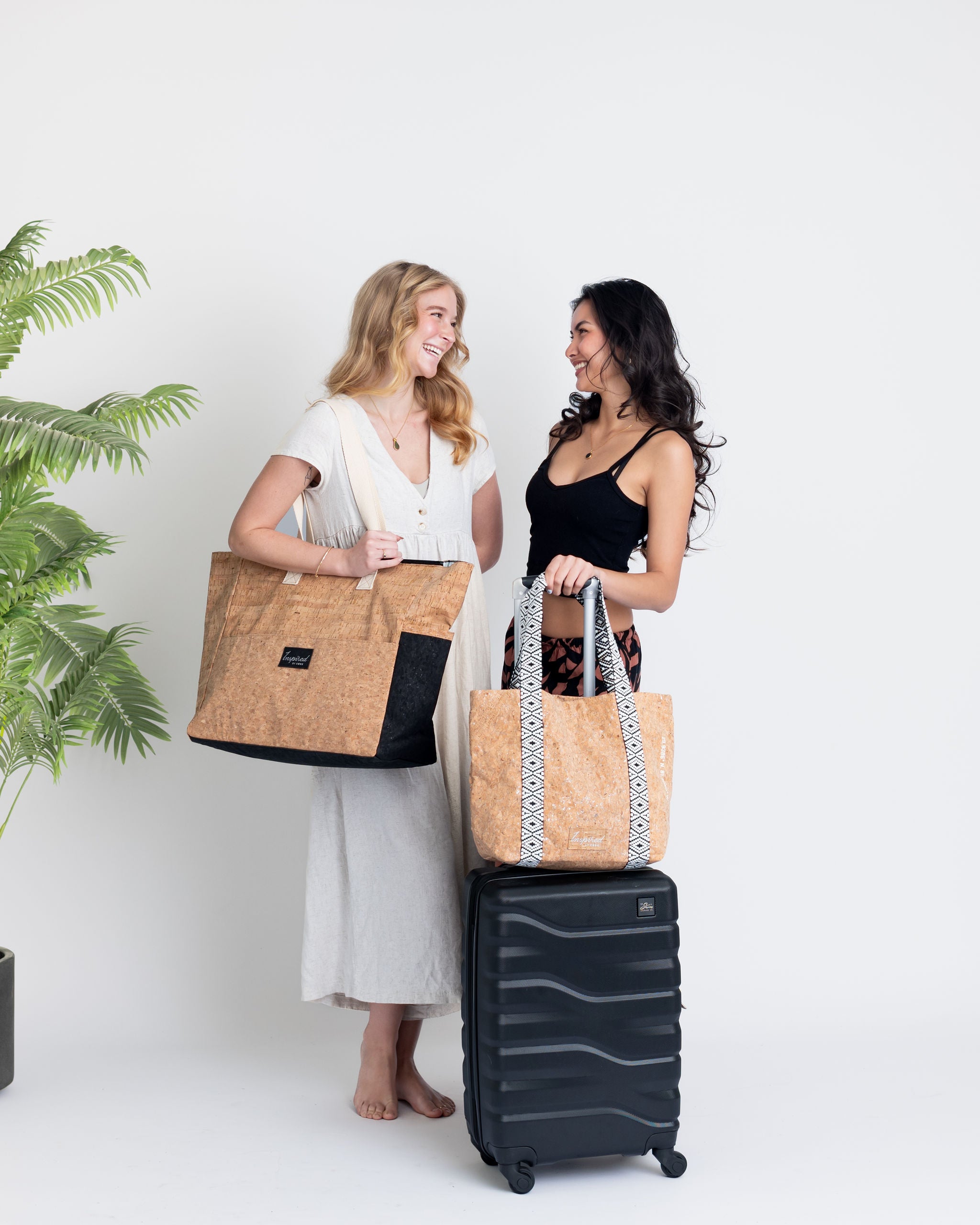 Vilano Cork Convertible Tote Bag -Silvered