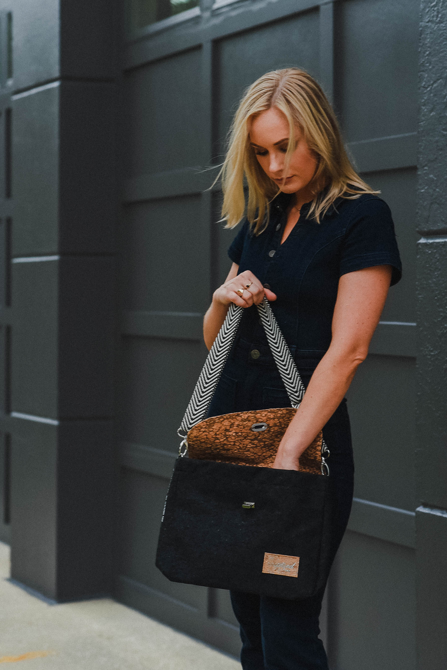 Crescent Cork Messenger - Black