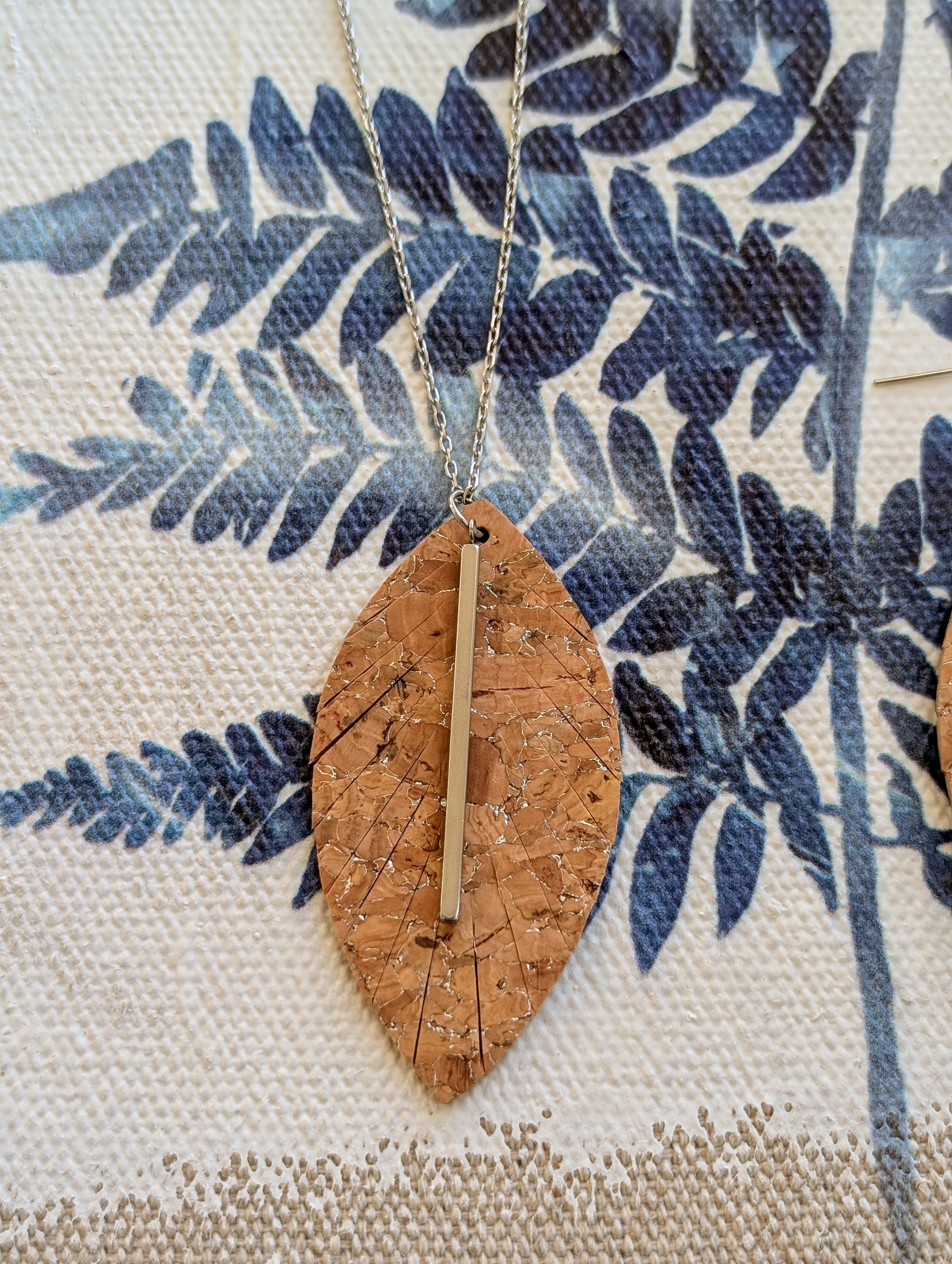 Cork Necklace - Fringe Silvered w/ Silver Bar